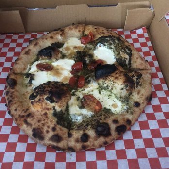 Grata’s Pizzeria - Pizza Near Me - Austin, Texas Grata’s Pizzeria - Pizza Near Me - Austin, Texas