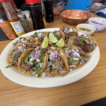 El Gallo Bravo - Tacos de Asada, Buche, Pastor, Lengua, Carnitas - Tacos Near Me - Hesperia, California El Gallo Bravo - Tacos de Asada, Buche, Pastor, Lengua, Carnitas - Tacos Near Me - Hesperia, California