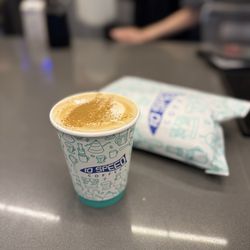 10 Speed Coffee Sawtelle - Vanilla latte and breakfast burrito