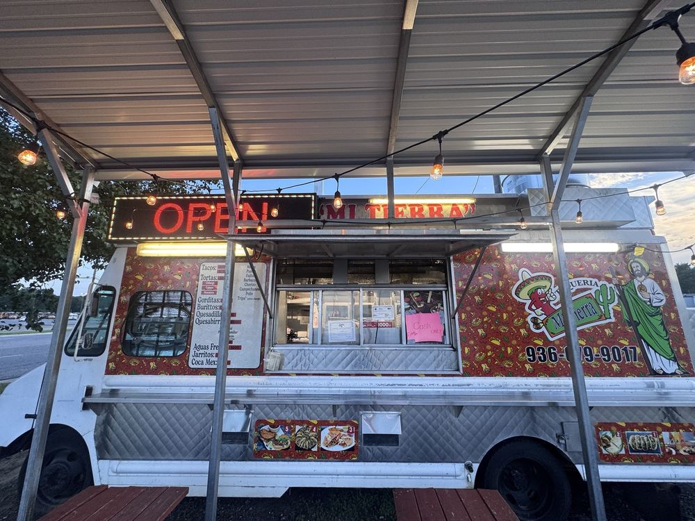 Taqueria Mi Tierra