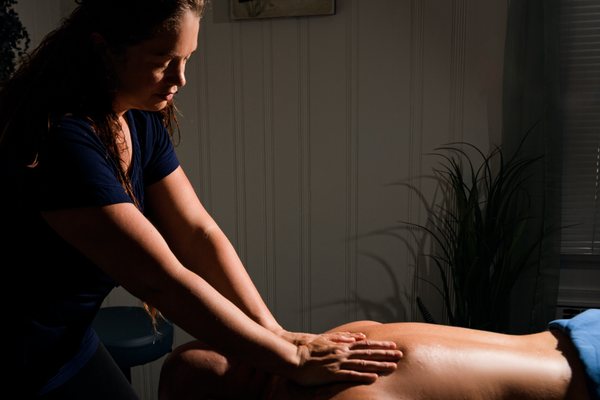Body Bliss Treatment - This signature Ayurvedic body treatment utilizes the Solavedi Organics product line and is beneficial for the mind, body, and soul! We incorporate abhyanga (oil massage), shila shodhana (gentle stone scraping), and swedhana (warm towel treatment) to send you into a state of bliss.