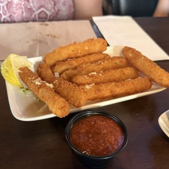 The Rusty Porthole - Calamari fries, cocktail sauce was spicer than expected, I liked it - American Near Me - Bethel Island, California The Rusty Porthole - Calamari fries, cocktail sauce was spicer than expected, I liked it - American Near Me - Bethel Island, California