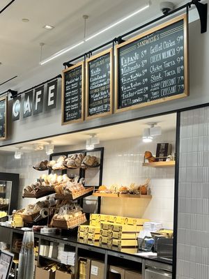 Porto's Bakery and Cafe by null