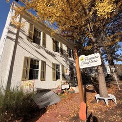 Farmers Daughters Cafe - Entrance ...