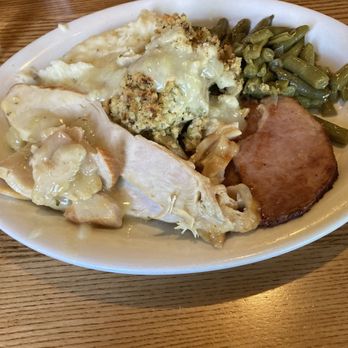 Cracker Barrel Old Country Store - Turkey and ham - American Near Me - Tewksbury, Massachusetts
