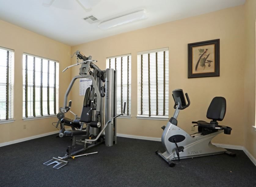 ST AUGUSTINE ESTATES APARTMENTS 24 Photos 2222 N St Augustine Dr, Dallas, Texas Apartments