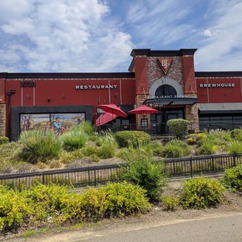 BJ's Restaurant & Brewhouse - Store front. - Pizza Near Me - Folsom, California