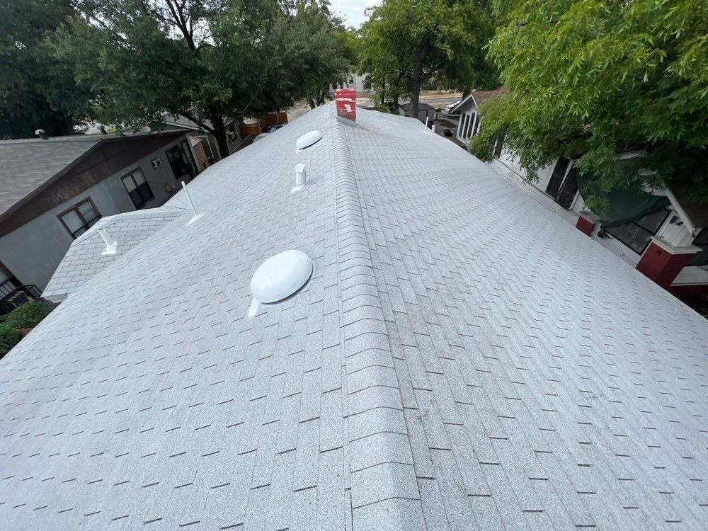 Slide of Texan Roofing Pro