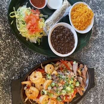 Bandito's Burrito Lounge - a platter of mexican food - Bars Near Me - Richmond, Virginia
