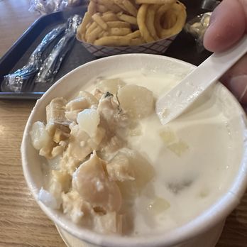 Clambake Seafood Restaurant - Clam Chowder - Large - Seafood Near Me - Scarborough, Maine