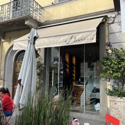 Sandra & L'angolo Dolce - Sandra, on Via Borgo Giannotti in Lucca.