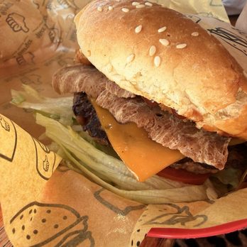 Nice Burger - BBQ BACON CHEESEBURGER - Vegan Near Me - Long Beach, California