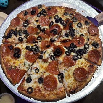 Tony Pepperoni Pizzeria - Gluten free pepperoni & black olive medium size. Gf crust is really good. - Pizza Near Me - Escondido, California Tony Pepperoni Pizzeria - Gluten free pepperoni & black olive medium size. Gf crust is really good. - Pizza Near Me - Escondido, California