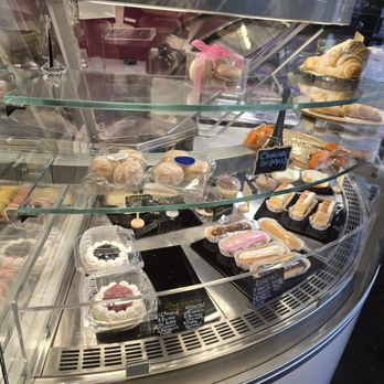 Le Macaron French Pastries - Macarons Near Me - Houston, Texas