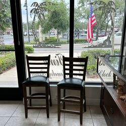 Sit and chat while you wait