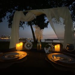 Pop Up Play - A beautiful sunset with pop up plays stellar design, of our special picnic