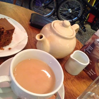 Blackbird Bakery - nice neighbourhood cafe in Dulwich village - Cafes Near Me - London, XGL