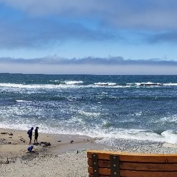 Moss Beach - Small moss landing  beach to left - Beaches Near Me - Moss Beach, California
