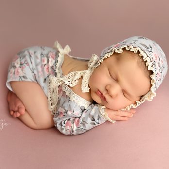 Stephanie Ann Photography - New Hampshire Newborn Photographer - Session Photography Near Me - Tilton, New Hampshire