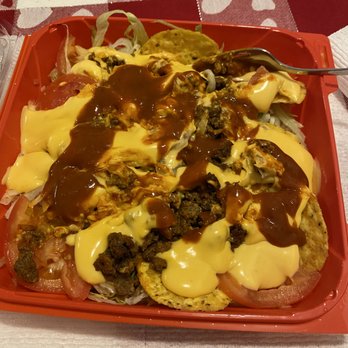 Fox's Pizza Den - Any more of this super hot sauce and it would've been soup. - Pizza Near Me - Berryville, Virginia Fox's Pizza Den - Any more of this super hot sauce and it would've been soup. - Pizza Near Me - Berryville, Virginia