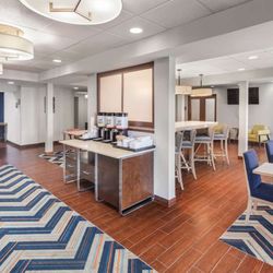 Hampton Inn Joliet - I-55 - Breakfast Area