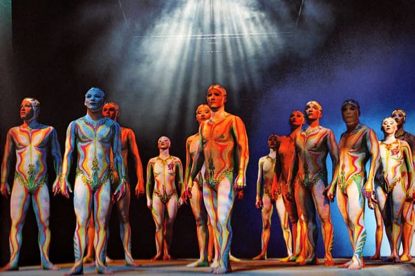 "O" by Cirque du Soleil by null