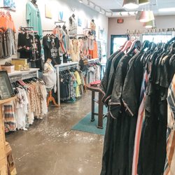 Sunkiss'd Tanning & Boutique - Boutique