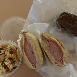 Borderline Deli