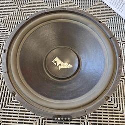 Neal's Speaker Service - Big old 18inch woofer
