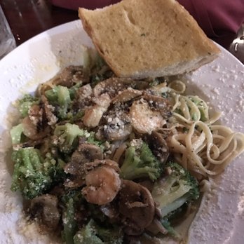 Tavern On Main - Linguini Ala Marco (added broccoli). - Bars Near Me - Belleville, Illinois Tavern On Main - Linguini Ala Marco (added broccoli). - Bars Near Me - Belleville, Illinois