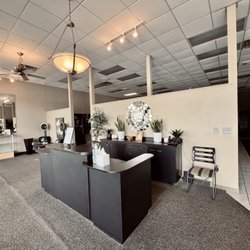 Salon At Creekside - Front desk