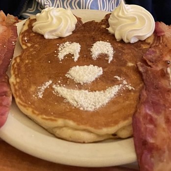 Macadoo's Family Restaurant - Kids Mickey Mouse pancake - Breakfast & Brunch Near Me - Mishawaka, Indiana