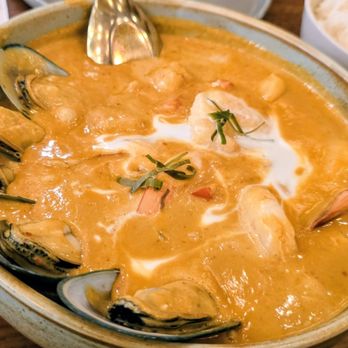 Weera Thai Kitchen - Chinatown - Thai Near Me - Las Vegas, Nevada Weera Thai Kitchen - Chinatown - Thai Near Me - Las Vegas, Nevada