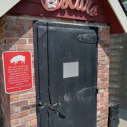 Oscar's Adirondack Smoke House