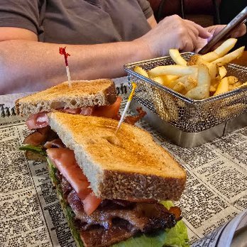 Magoo's-Cheyenne - BLT - Sports Bars Near Me - Las Vegas, Nevada Magoo's-Cheyenne - BLT - Sports Bars Near Me - Las Vegas, Nevada