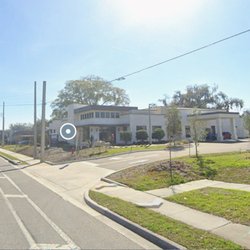 Kingsley Endoscopy Center - Entrance into the parking lot.