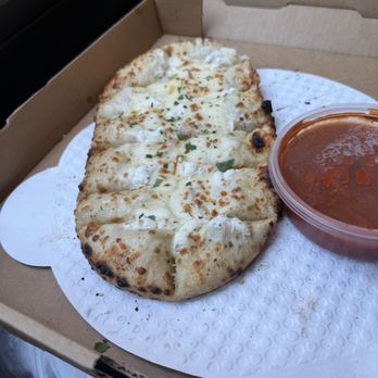 Cane Rosso - Wood-Fired Cheesy Garlic Bread - Pizza Near Me - Dallas, Texas