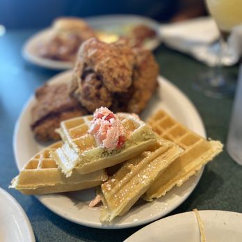 Metro Diner - Fried Chicken & Waffle - American Near Me - Tampa, Florida Metro Diner - Fried Chicken & Waffle - American Near Me - Tampa, Florida