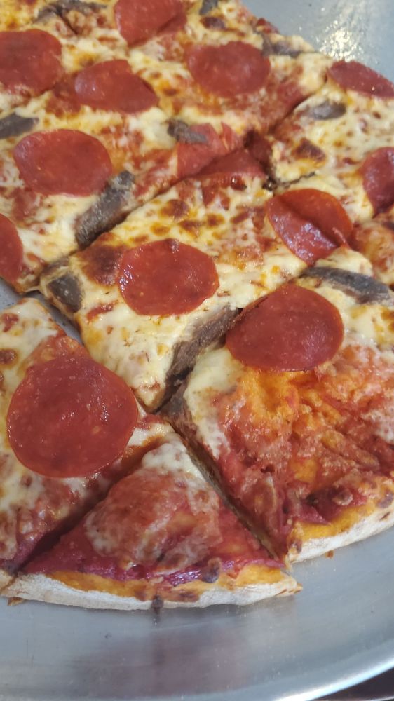 Food from Napoli Pizza
