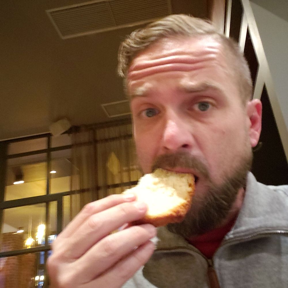 Schnitzelei Mitte - Bread is good - Schnitzel Near Me - Berlin, BE Schnitzelei Mitte - Bread is good - Schnitzel Near Me - Berlin, BE
