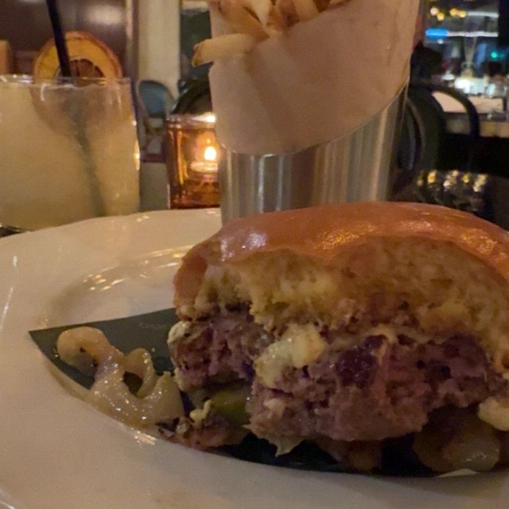 Goodwin’s - Burger done medium The picture does not do it justice. Get the burger - Cocktail Bars Near Me - Dallas, Texas Goodwin’s - Burger done medium The picture does not do it justice. Get the burger - Cocktail Bars Near Me - Dallas, Texas
