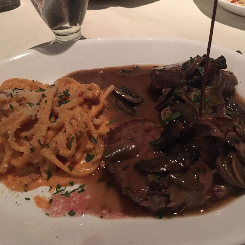 Alcaravea - Fillet Medallions with pasta w/vodka sauce - Italian Near Me - Cabo San Lucas, BCS Alcaravea - Fillet Medallions with pasta w/vodka sauce - Italian Near Me - Cabo San Lucas, BCS