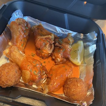 Sam's Southern Eatery - Wings - Southern Near Me - Bossier City, Louisiana