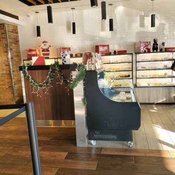85°C Bakery Cafe-South Gate - Coffee & Tea Near Me - South Gate, California