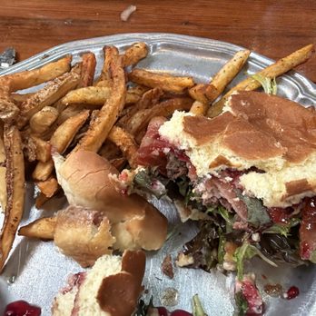 Boyd's Jig and Reel - Black watch burger and yes the first pic was a bit blurry so ya got half pic the other half in hand haha - Scottish Near Me - Knoxville, Tennessee