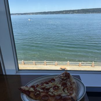 Village Pizzeria - Single slice of pepperoni pizza add garlic - Pizza Near Me - Langley, Washington Village Pizzeria - Single slice of pepperoni pizza add garlic - Pizza Near Me - Langley, Washington