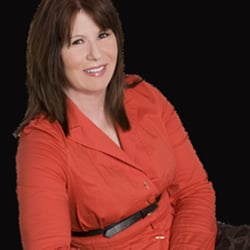 Donna C Rich, MD - Dr. Donna Rich is one of very few female plastic surgeons in the Houston, Texas, area.
