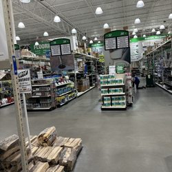 Menards - Tidy store