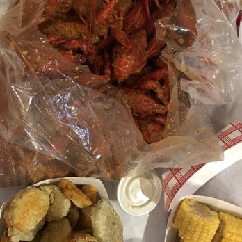 Lowcountry South Loop - Cajun/Creole Near Me - Chicago, Illinois