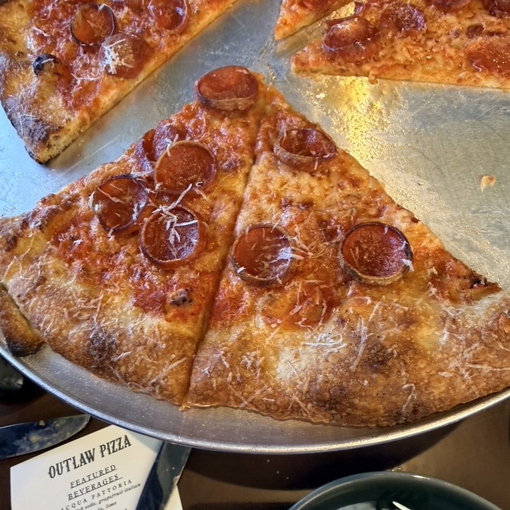 Sourdough crust pepperoni pizza Sourdough crust pepperoni pizza